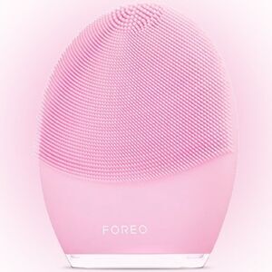 FOREO Luna 3 Facial Cleansing Device